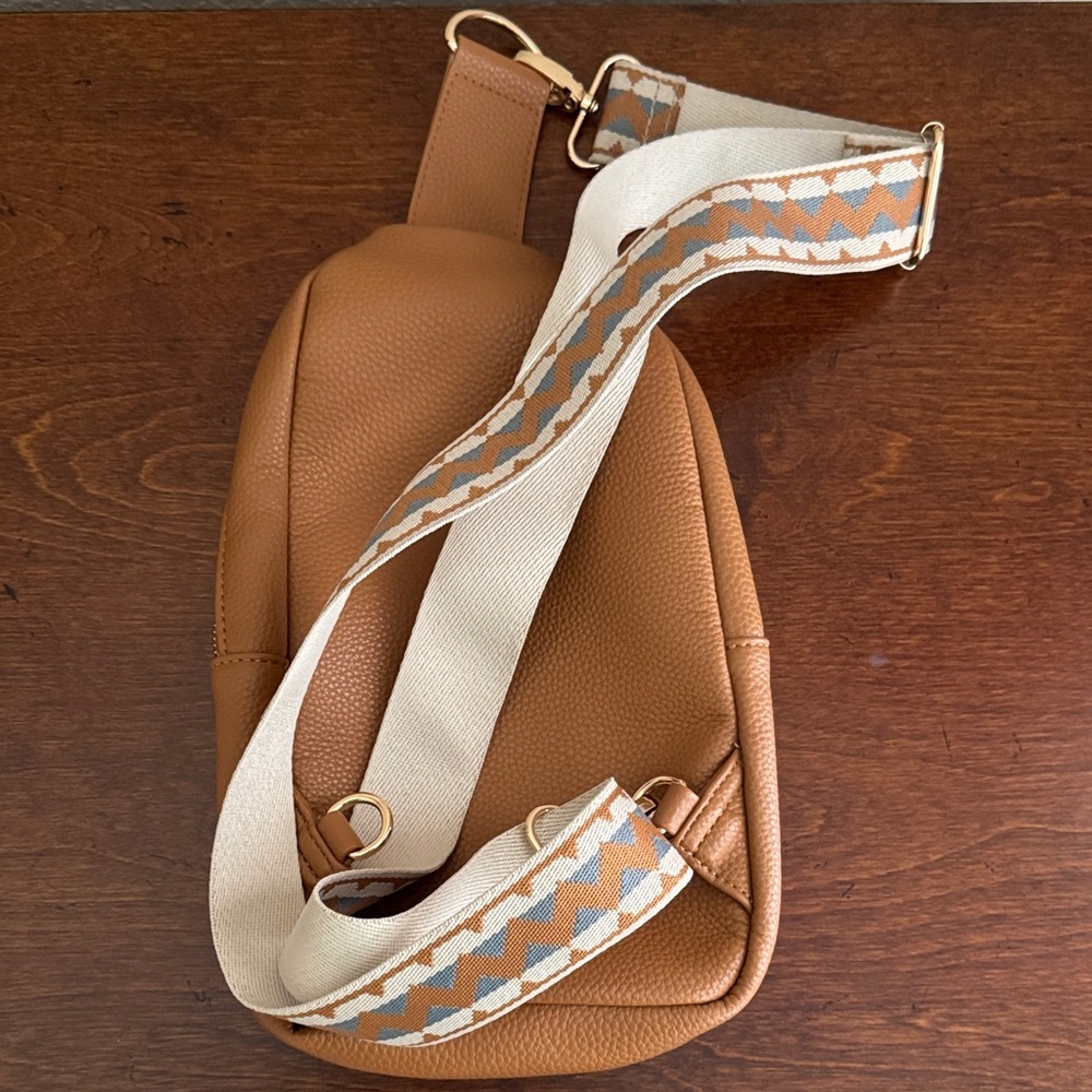 ah-dorned Women's Tan Crossbody Sling Bag Crossbody with Patterned Strap EUC - Picture 7 of 15